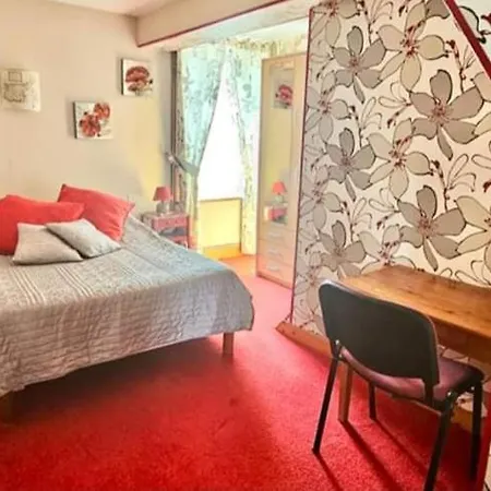 La Chevrie Гостевой дом *